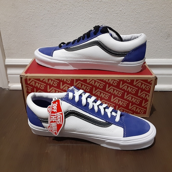 Vans - Picture 2 of 4